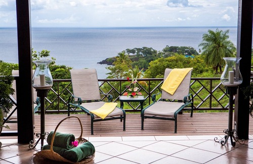 Black Rock Villa | Luxury Villa | Private Infinity Pool + Free Wi-Fi