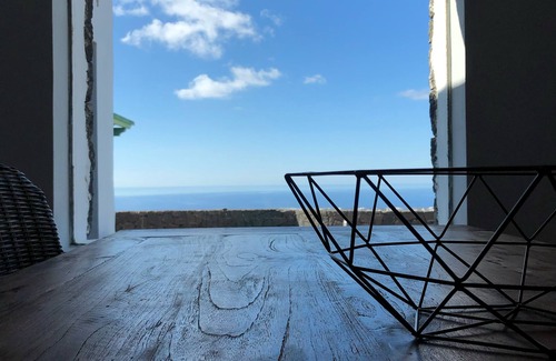 Conil Villa | Luxury villa, swimming pool, sea views, A/C, BBQ, WIFI,