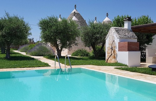 Martina Franca Villa | Luxury Villa "Trulli Terrarossa" in Apulian style with Pool
