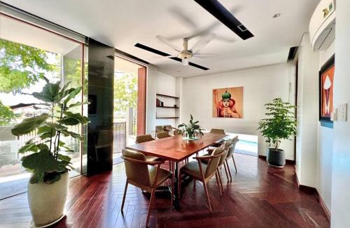 Son Tra Villa | Luxury Villa With 5 Bed Room & Private Pool - 4 Minutes from The Beach By Walk