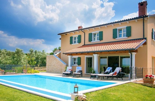 Selina Cottage | Luxury villa with private, heated pool and panoramic view, 2 km from Sveti Lovrec