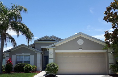 Sabal Harbour Villa | Luxury villa with large pool & lake frontage. Close to Disney Parks and Beaches