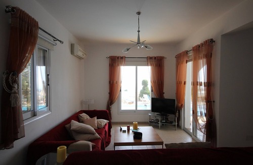 Peyia Town Villa | Luxury Villa With Pool And Sea Views (free WiFi And Air-Con)