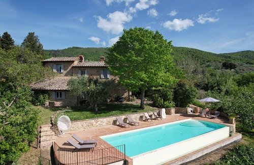 Paciano Villa | Luxury villa with pool, wifi, AC, incredible views Fontanaro Property