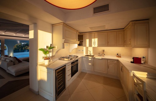 Notteri Villa | Luxury villa with private infinity pool on the beach