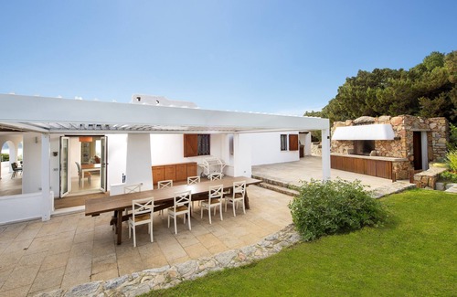 Notteri Villa | Luxury villa with private infinity pool on the beach