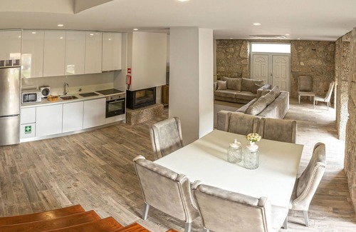 Bouro Villa | Luxury villa with private pool and jacuzzi