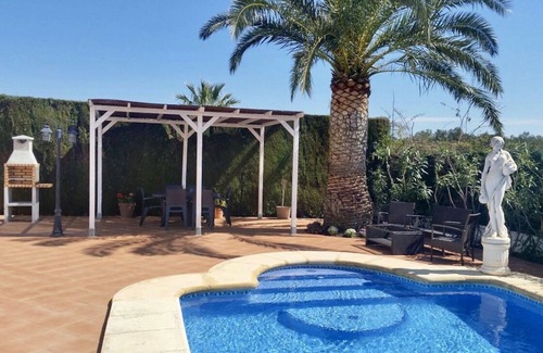 Panorama Villa | Luxury Villa With Private Pool, UK TV And Wi-Fi