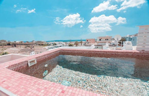 Emporio Villa | Luxury Villa with Rooftop Pool and Hammam