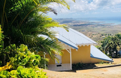 Le Diamant Villa | Luxury villa with swimming pool, exceptional view and superb tropical garden