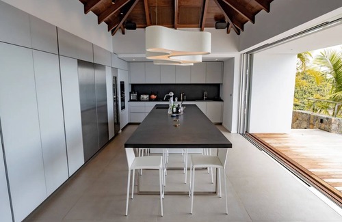 Corossol Villa | Luxury Villa With Terrace and Pools