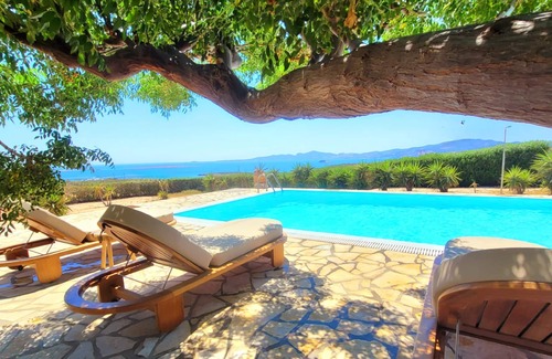 Paros Villa | Luxury villas with pool , spa hydromasaz and ocean views (max 15 persons)