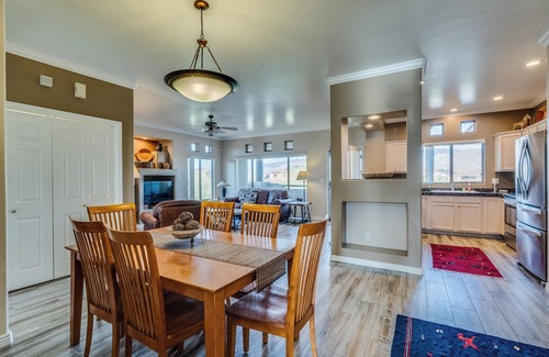 Rancho Vistoso Condo | Luxury Vistoso Resorts Casita w/VIEWS -Pool, hot tub, wifi, W/D