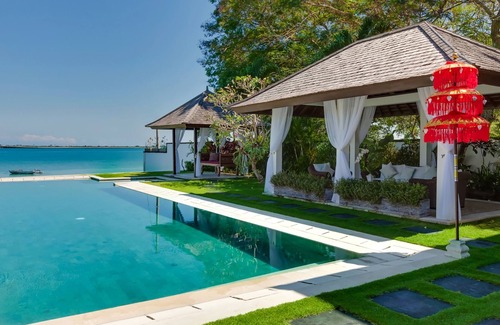 Nusa Dua Villa | Luxury Waterfront 3BR Villa, 10Mins Walk From Main Tourist Street Area!