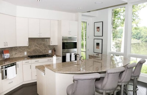 Annapolis House | Luxury Waterfront Annapolis home with your very own Private Beach & Dock