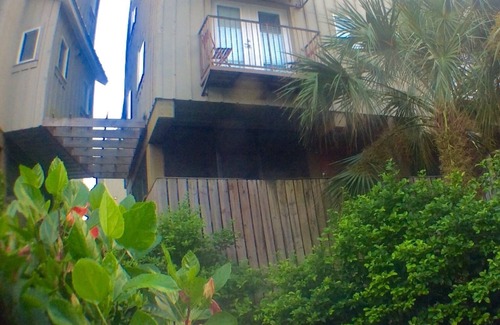 Carrabelle Condo | Luxury WATERFRONT condo overlooking pool, 5 mins to Dog Island, FREE boat slip.