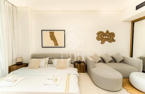 Madinat Zayed Apartment | Luxury Waterfront Studio in Business Bay with Private Pool Trillionaire Residences by PNB Living