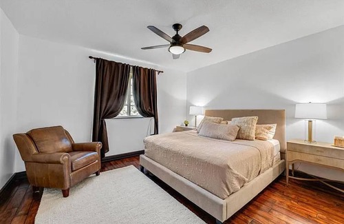 Wellington House | Luxury Wellington Mansion 5K SqFt near WEF & POLO