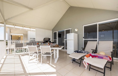 Ledge Point Villa | Luxury with a View - Resort style accommodation