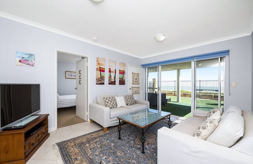 Ledge Point Villa | Luxury with a View - Resort style accommodation