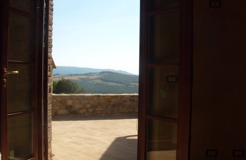 Gambassi Terme Apartment | Luxury with Stunning Views in Rebuilt Ancient Hamlet Near San Gimignano