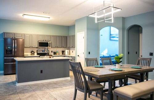 Legacy Park House | Luxury within steps to Disney -Fully Renovatedn