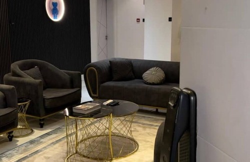 Orozo Apartment | Luxury2BD |Fast Wi-Fi | PS5 | 24/7 electricitynn