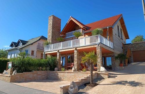Schalkenmehren Apartment | Luxus Ferienwohnung Chalet Seenähe