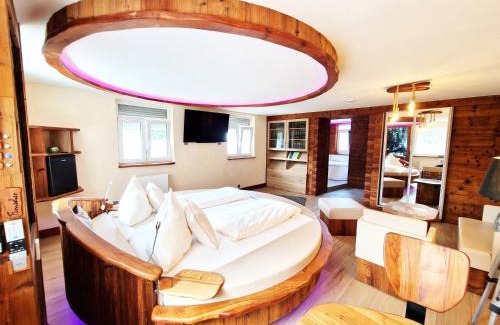 Ottenhofen im Schwarzwald Apartment | Luxus Romantik Apartment mit Whirlpool und Sauna