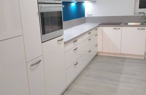 Marina Apartment | Luxusvilla am Meer mit Pool 1