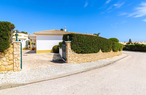 Luz Villa | Luz - 3 Bed Private Villa, Sea View, WIFI, Private Saline Pool, heating extra,