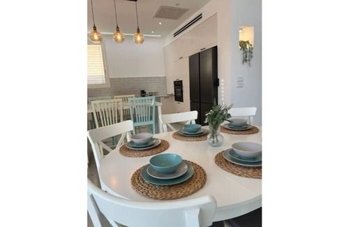Rishon LeTsiyon Apartment | Luz Mansion ~ Lux & Comfy