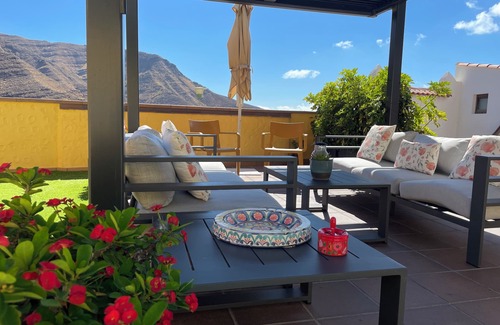 Agaete House | LV LOS VEROLES with heated and private pool, beautiful views and wifi.