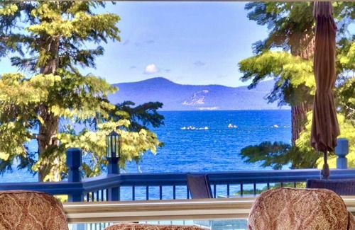Tahoma House | LX1 Luxury Lake Tahoe Lakefront Marvelous Breathtaking estate