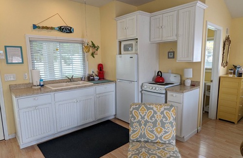 Port Austin Apartment | LYC Cottage #6