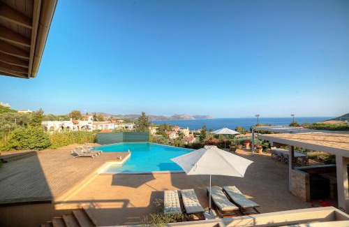 Anavyssos Villa | LYCIPONON Villa