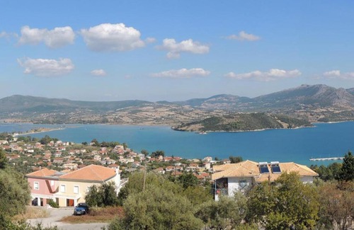 Lygia Villa | Lygia Villa Sleeps 4 Pool Air Con WiFi