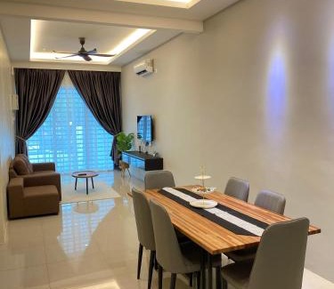 Ipoh House | LYL HOMESTAY-IPOH 10Pax 4R