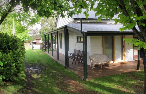 Trentham Cottage | Lynden Cottage - built 1884 in the heart of Trentham
