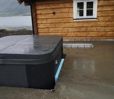 Lyngen Cabin | Lyngen ski- og fiskecamp