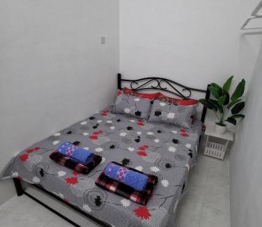 Bota House | LYNN HOMESTAY SERI ISKANDAR