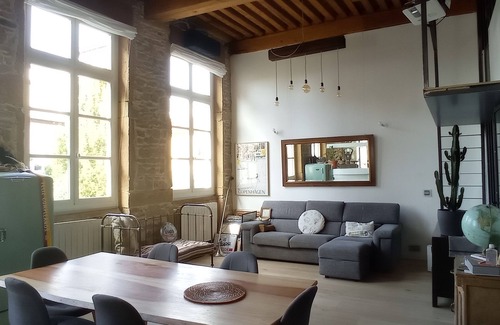 4th Arrondissement Apartment | Lyon : quiet and bright typical canut 8 pers