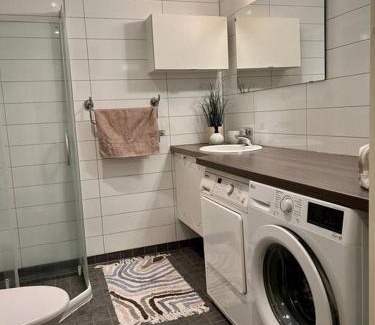 Fredrikstad Apartment | Lys leilighet med fine uteplasser