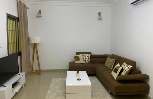 Point E Apartment | Lyxig lägenhet i Point E