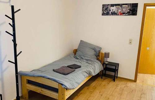Probstheida Apartment | Lz01 Schöne Monteurwohnung, Zentrumsnah mit TV & Wlan