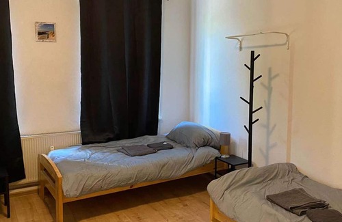 Probstheida Apartment | Lz01 Schöne Monteurwohnung, Zentrumsnah mit TV & Wlan
