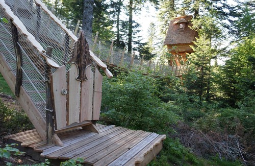 La Tour-dʼAuvergne Cabin | Méïzou des Puys tree house