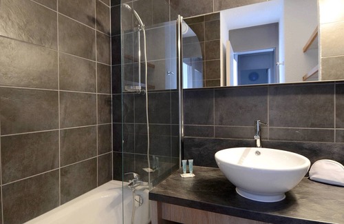 Meribel-Mottaret Condo | Méribel Mottaret | Sleeps 5 | Sky-High Retreat