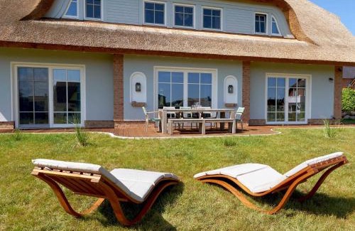 Middelhagen House | Mönchguter Reethus mit Wasserblick, Kamin, Sauna