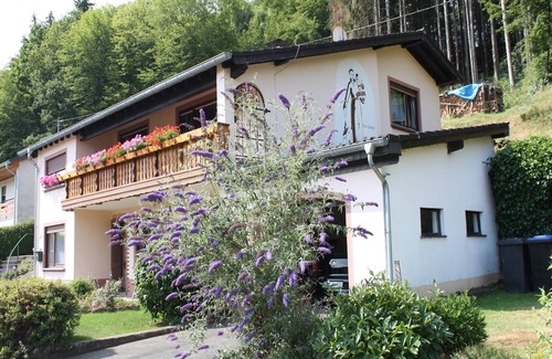Mullenborn Apartment | Müllenborn Mountain Nest